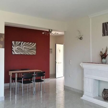 Sea And Mountains View Apartment อาร์กอสโตลี ภายนอก รูปภาพ